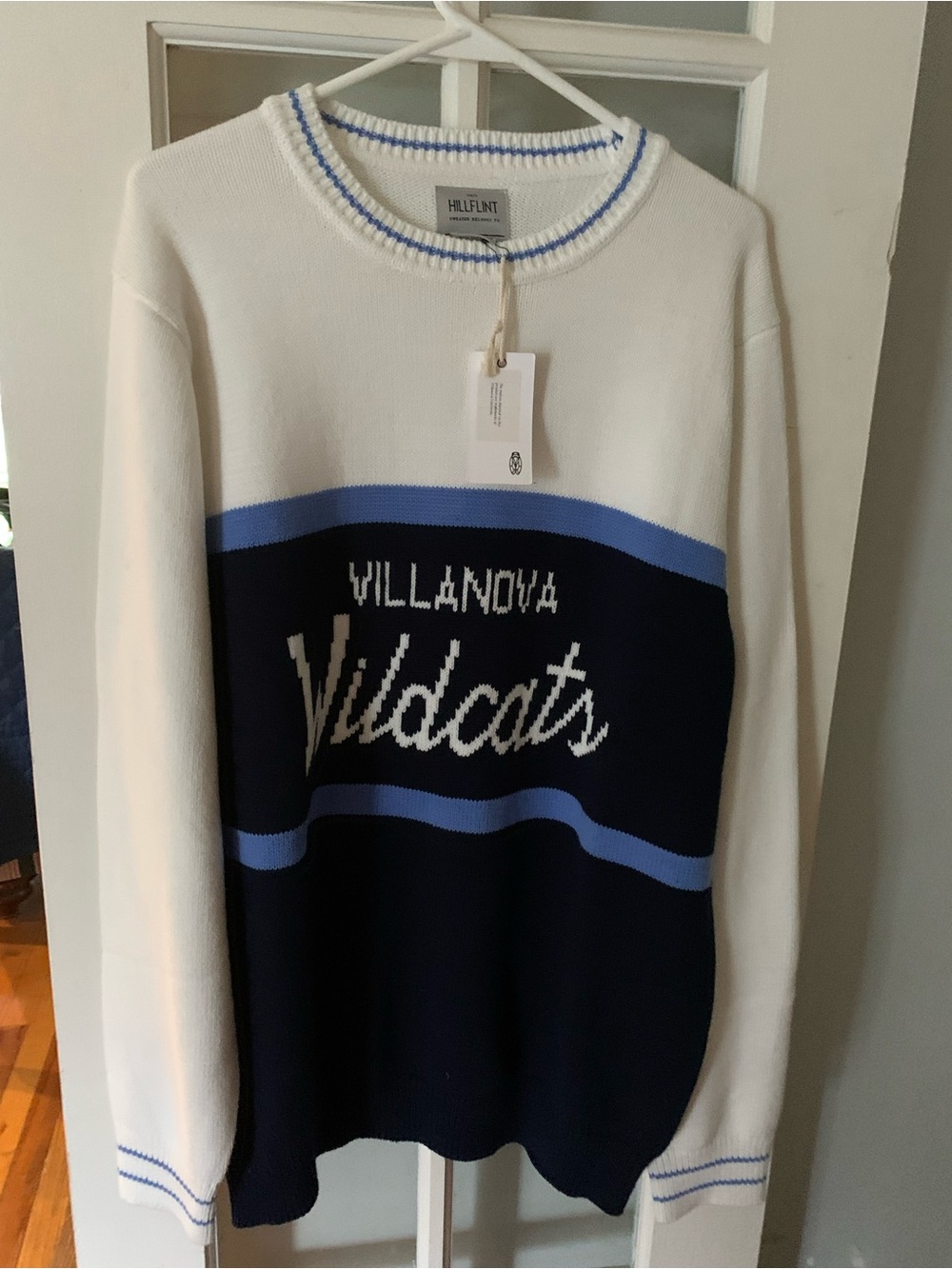 Hillflint RARE AND SOLD OUT Villanova Wildcats White and Navy Crewneck Sweater